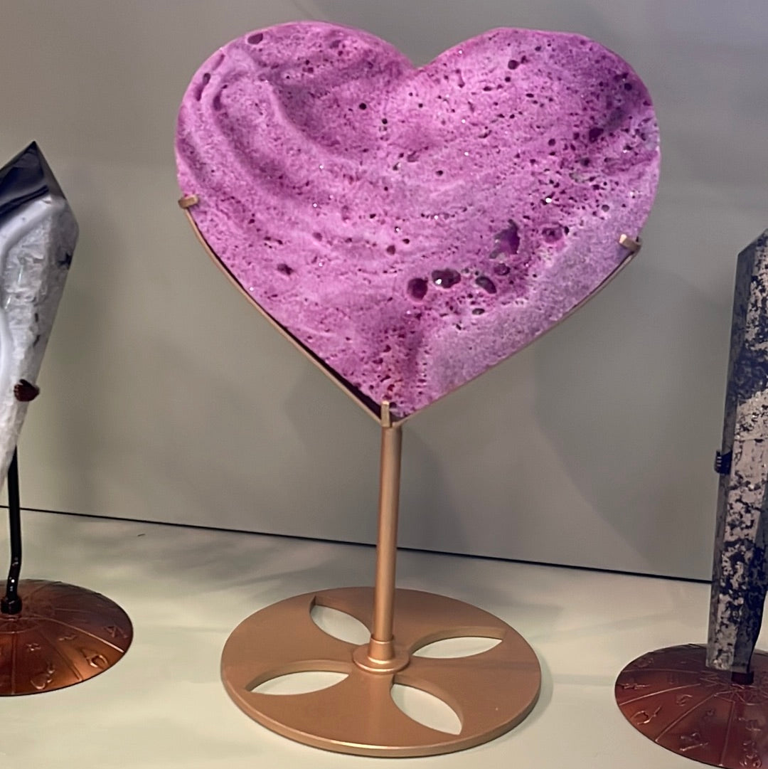 Honeycomb Ruby Heart with stand