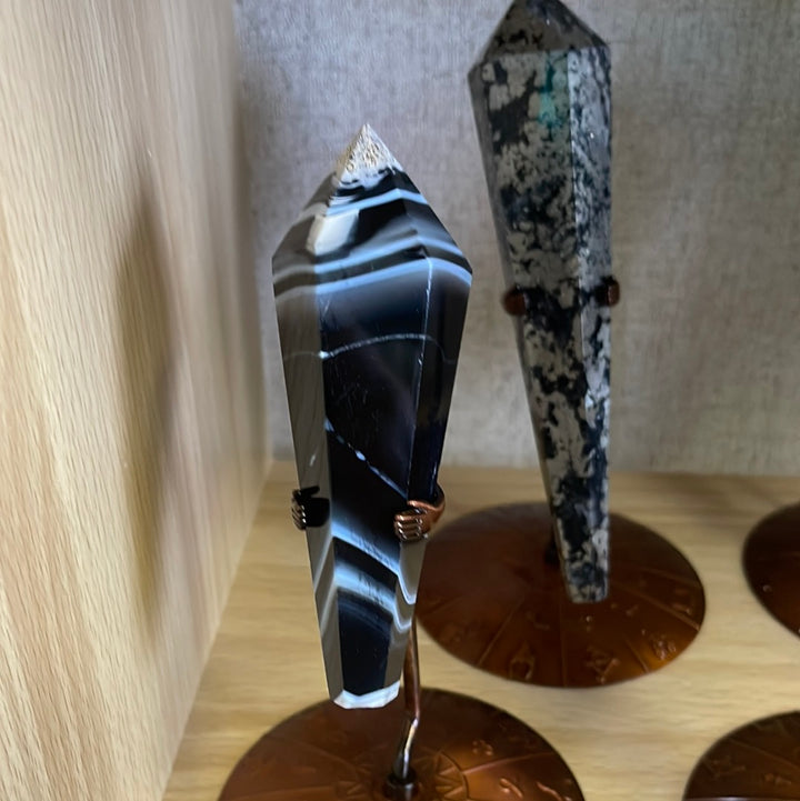 Black Sardonyx wand with stand